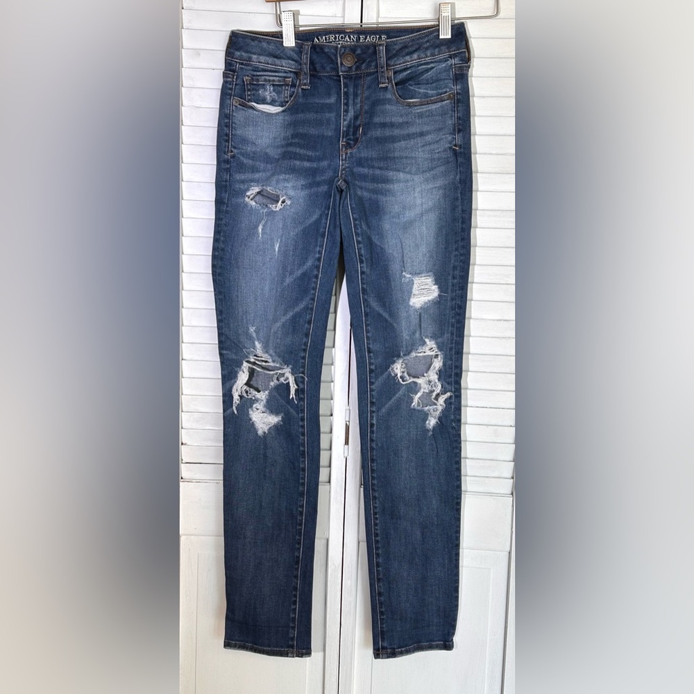 AE American Eagle Size 2 Regular Super Stretch X Skinny Distressed blue jeans